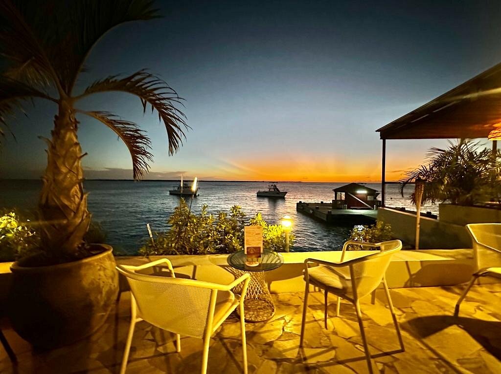 Rum Runners Restaurant & Cocktailbar